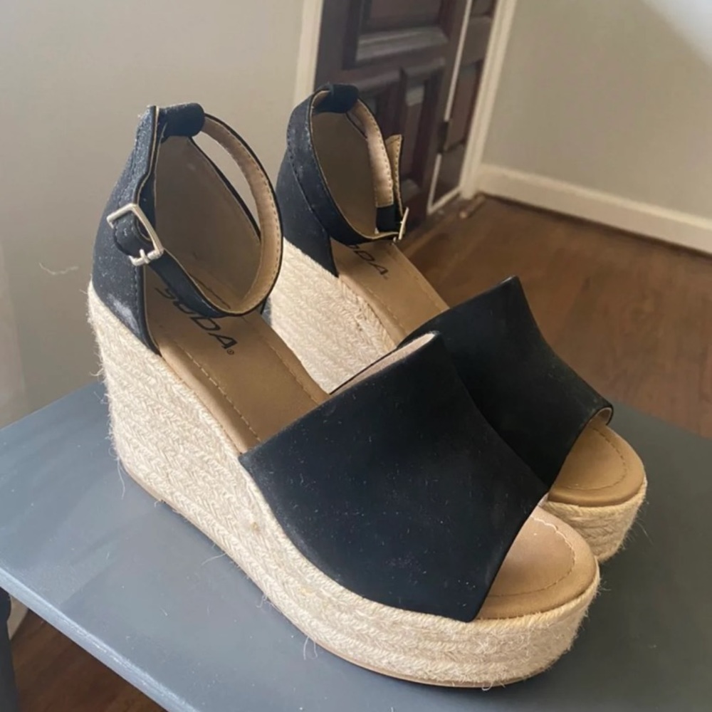 Soda black platform wedges